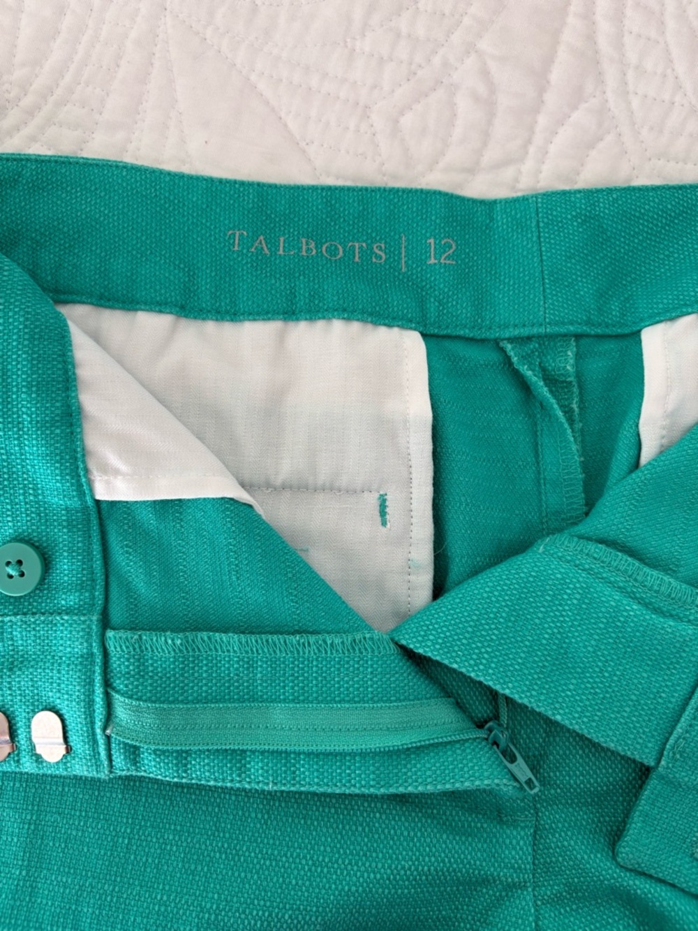 Talbots Green Scalloped Hem Shorts - Picture 3 of 4
